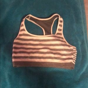 Junior’s Sports Bra